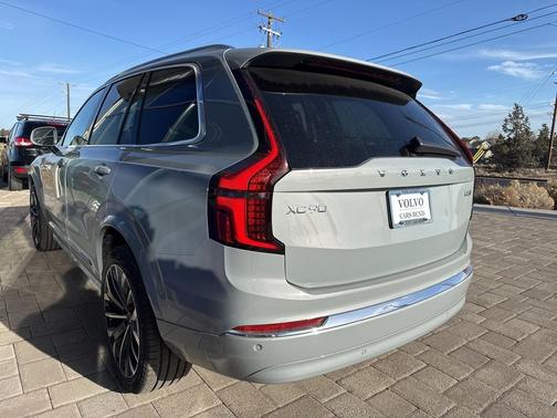 2026 Volvo XC90 Ultra, B6 AWD Gas (mild hybrid), Gasoline, Bright, 7 Seats