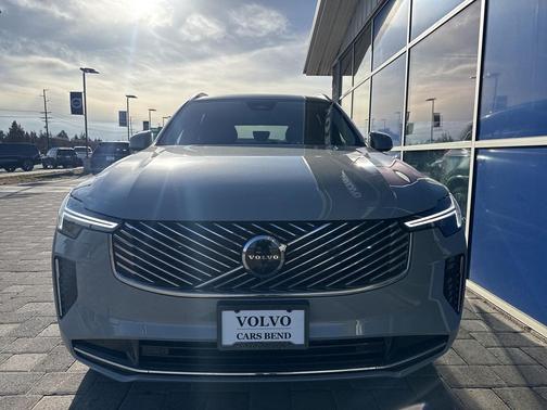 2026 Volvo XC90 Ultra, B6 AWD Gas (mild hybrid), Gasoline, Bright, 7 Seats