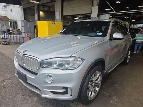 Glacier Silver Metallic 2017 BMW X5 xDrive35d