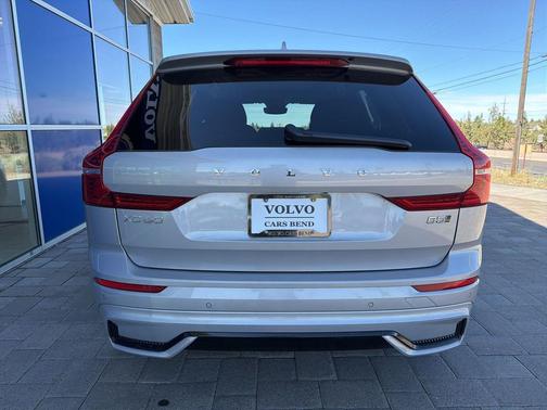 Bright Dusk Metallic 2025 Volvo XC60 B5 Plus