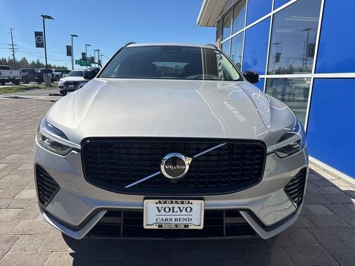 2025 Volvo XC60 B5 Core