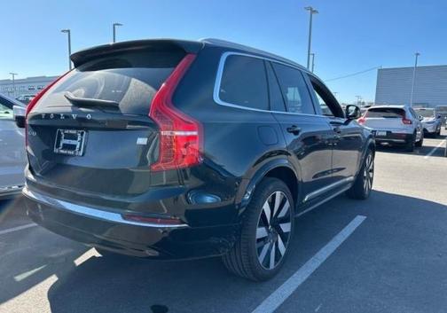 2023 Volvo XC90 Recharge Plug-In Hybrid T8 Ultimate Bright Theme 7-Seater