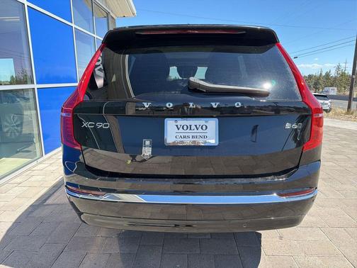 2025 Volvo XC90 B6 Plus 7-Seater
