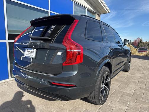 2022 Volvo XC90 Recharge Plug-In Hybrid T8 R-Design 7 Passenger