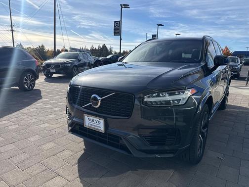 2022 Volvo XC90 Recharge Plug-In Hybrid T8 R-Design 7 Passenger