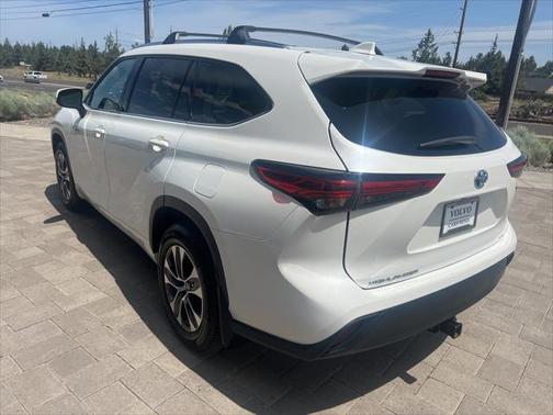 2021 Toyota Highlander Hybrid XLE