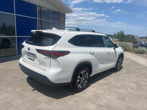 2021 Toyota Highlander Hybrid XLE