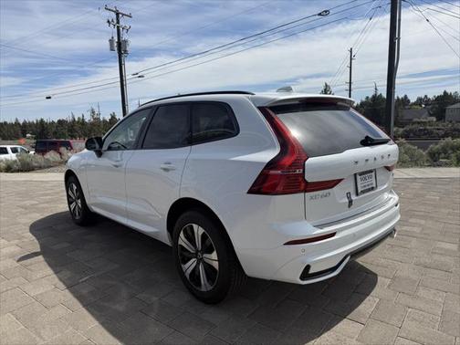 2025 Volvo XC60 Plug-In Hybrid T8 Core