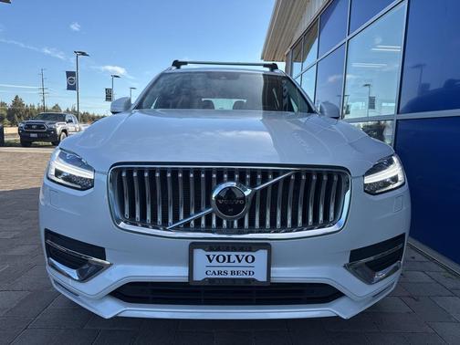 2022 Volvo XC90 T6 Inscription
