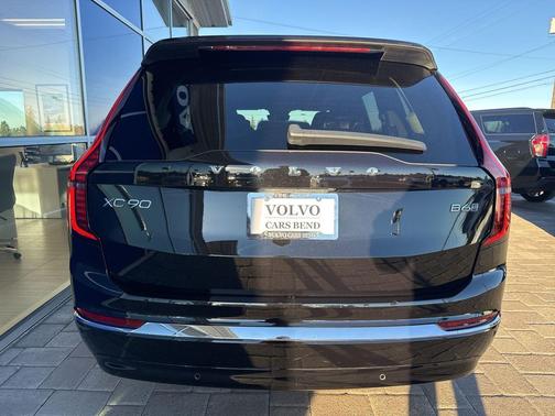 2025 Volvo XC90 B6 Plus 7-Seater
