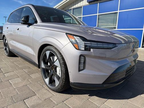 2026 Volvo EX90 Ultra, Twin Motor Performance, Fully electric, 7 Seats