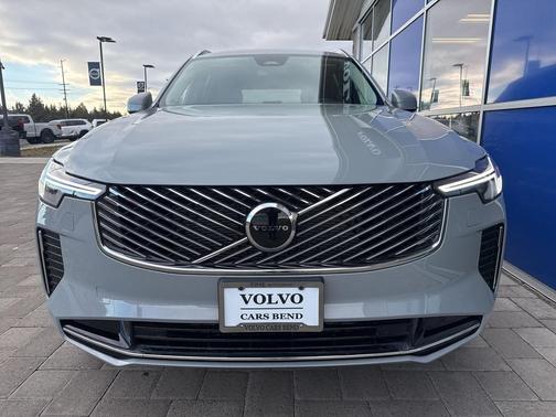 2026 Volvo XC90 B5 Core