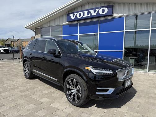 2025 Volvo XC90 B6 Plus 7-Seater