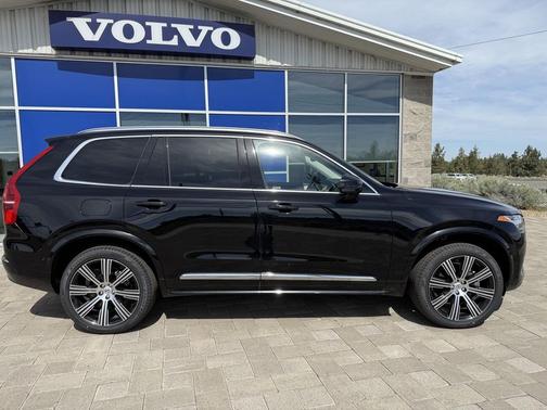 2025 Volvo XC90 B6 Plus 7-Seater