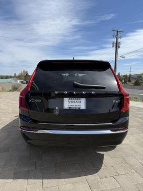 2025 Volvo XC90 B6 Plus 7-Seater