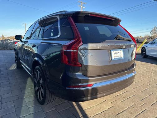 2023 Volvo XC90 Recharge Plug-In Hybrid T8 Ultimate 6-Seater