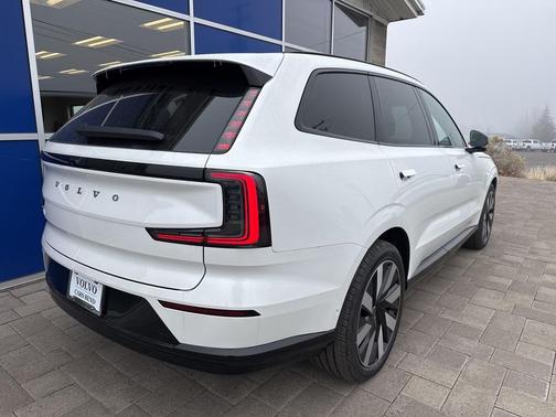 2025 Volvo EX90 Ultra, Twin Motor Performance, Fully electric, 7 Seats