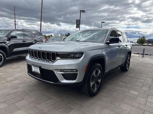 2023 Jeep Grand Cherokee 4xe Base