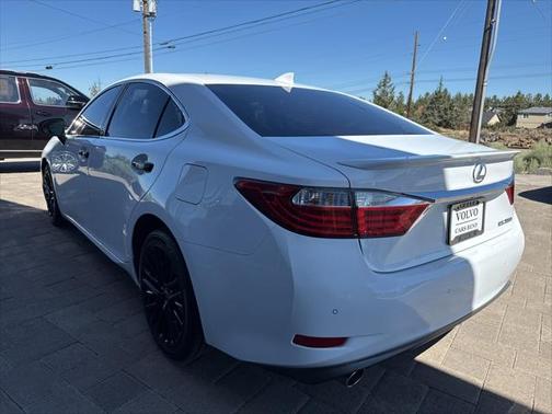 2015 Lexus ES 350 Crafted Line