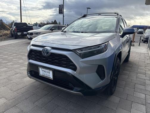 2023 Toyota RAV4 Hybrid SE