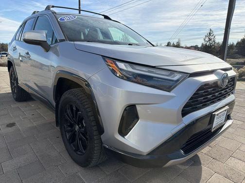 2023 Toyota RAV4 Hybrid SE