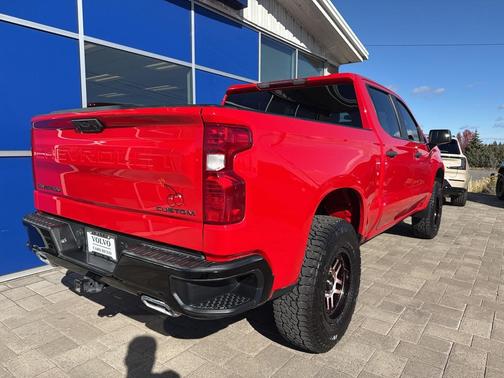 2022 Chevrolet Silverado 1500 Custom Trail Boss