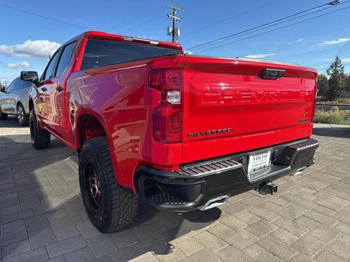2022 Chevrolet Silverado 1500 Custom Trail Boss
