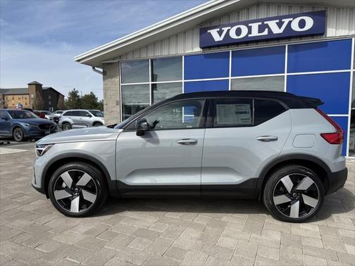 2025 Volvo EX40 Single Motor Extended Range Plus