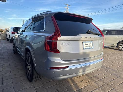 2024 Volvo XC90 Recharge Plug-In Hybrid T8 Plus 6-Seater