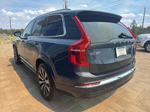 2025 Volvo XC90 B6 Plus 7-Seater