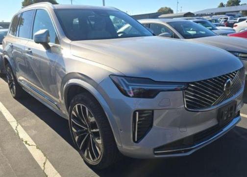 2025 Volvo XC90 B6 Plus 7-Seater