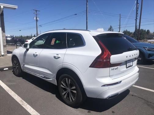 2021 Volvo XC60 Recharge Plug-In Hybrid T8 Inscription Expression