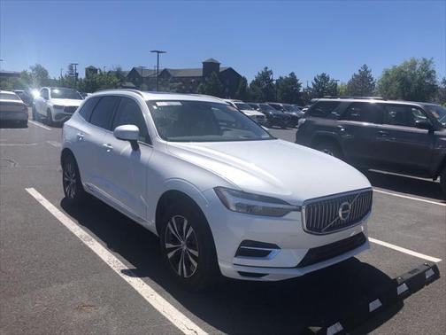 2021 Volvo XC60 Recharge Plug-In Hybrid T8 Inscription Expression
