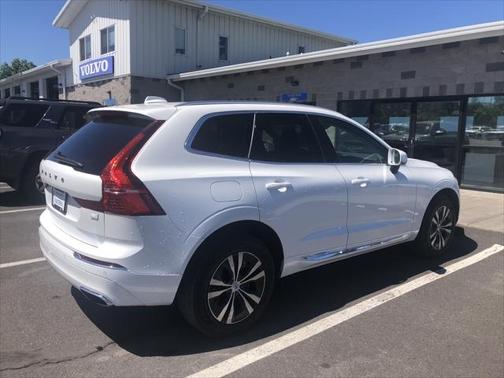 2021 Volvo XC60 Recharge Plug-In Hybrid T8 Inscription Expression