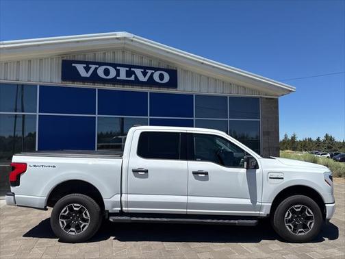 2023 Ford F-150 Lightning XLT