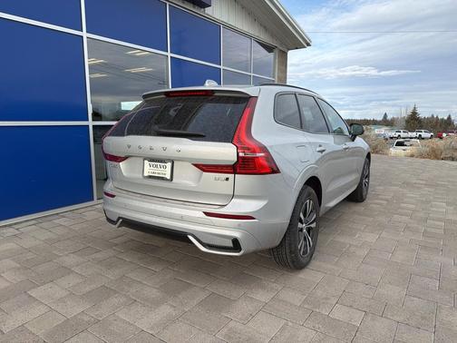 2025 Volvo XC60 B5 Core