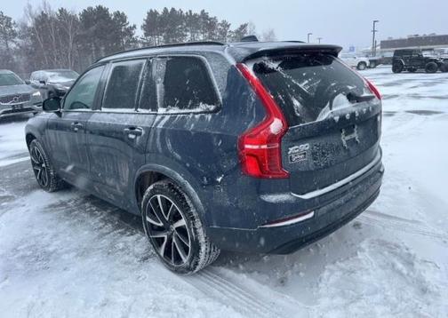 2023 Volvo XC90 Recharge Plug-In Hybrid T8 Plus Dark Theme 7-Seater