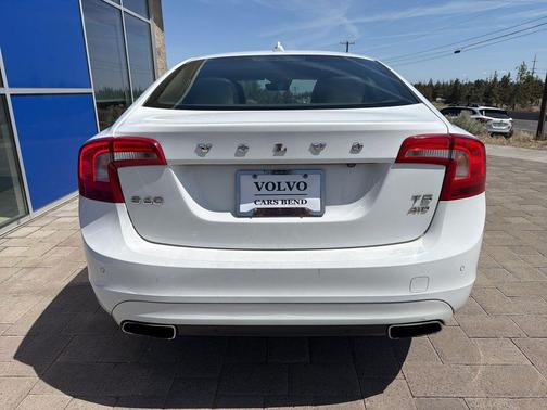 Ice White 2016 Volvo S60 T5 Premier