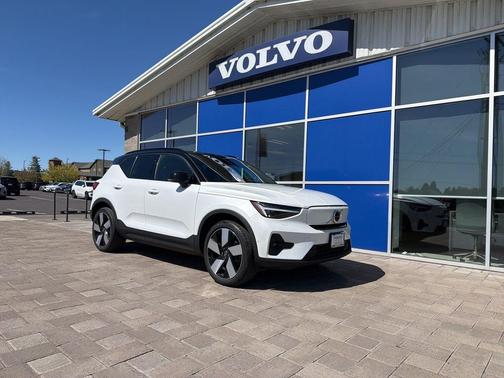 Crystal White Metallic 2023 Volvo XC40 Recharge Pure Electric Twin Ultimate