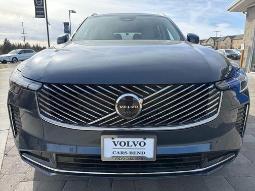 Denim Blue Metallic 2026 Volvo XC90 Ultra, B6 AWD Gas (mild hybrid), Gasoline, Bright, 7 Seats