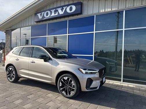 2026 Volvo XC60 B5 Plus