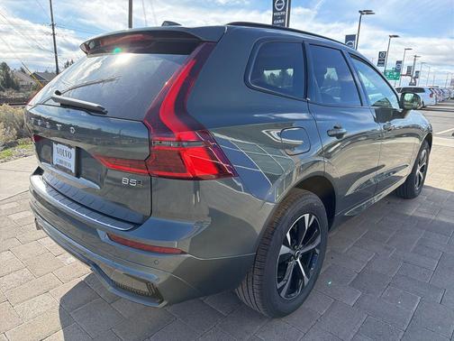 Forest Lake 2026 Volvo XC60 B5 Core
