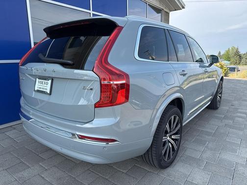 2025 Volvo XC90 B6 Plus 7-Seater