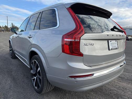 2023 Volvo XC90 B6 Plus 7-Seater