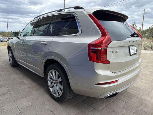 Luminous Sand Metallic 2017 Volvo XC90 T6 Momentum