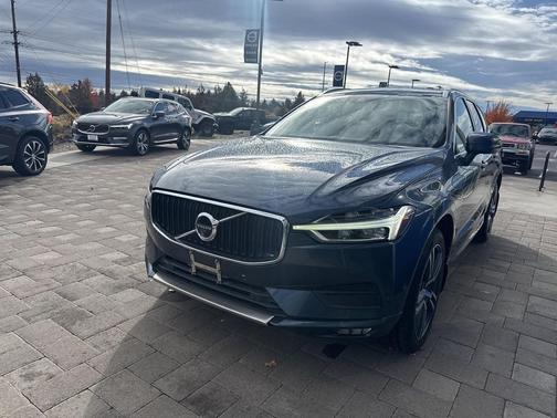2019 Volvo XC60 T6 Momentum