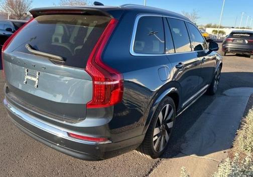 2023 Volvo XC90 Recharge Plug-In Hybrid T8 Ultimate 6-Seater