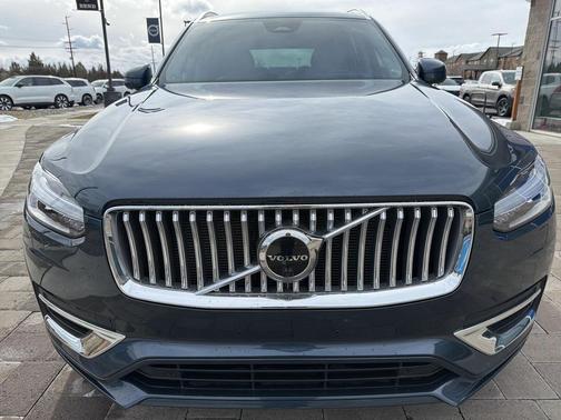 2023 Volvo XC90 Recharge Plug-In Hybrid T8 Ultimate 6-Seater