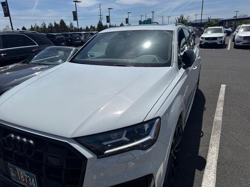 Glacier White Metallic 2022 Audi SQ7 4.0T Premium Plus