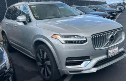 Silver Dawn Metallic 2023 Volvo XC90 Recharge Plug-In Hybrid T8 Ultimate 6-Seater
